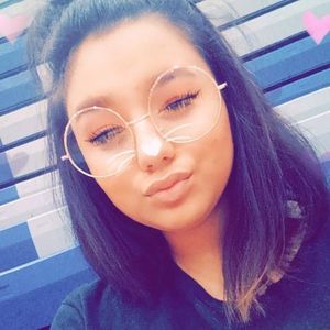 Meet your Posher, May